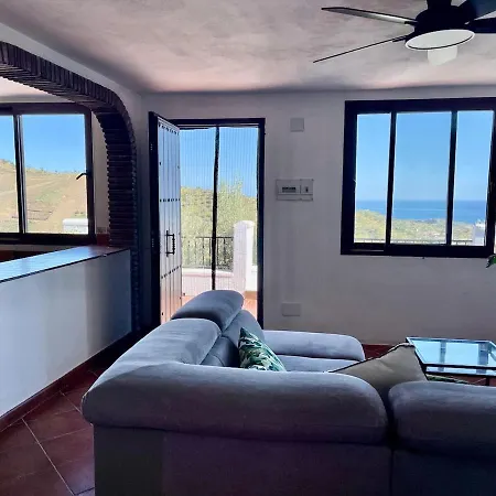 Apartmán Rustic House Sea View, Nature And Peace *